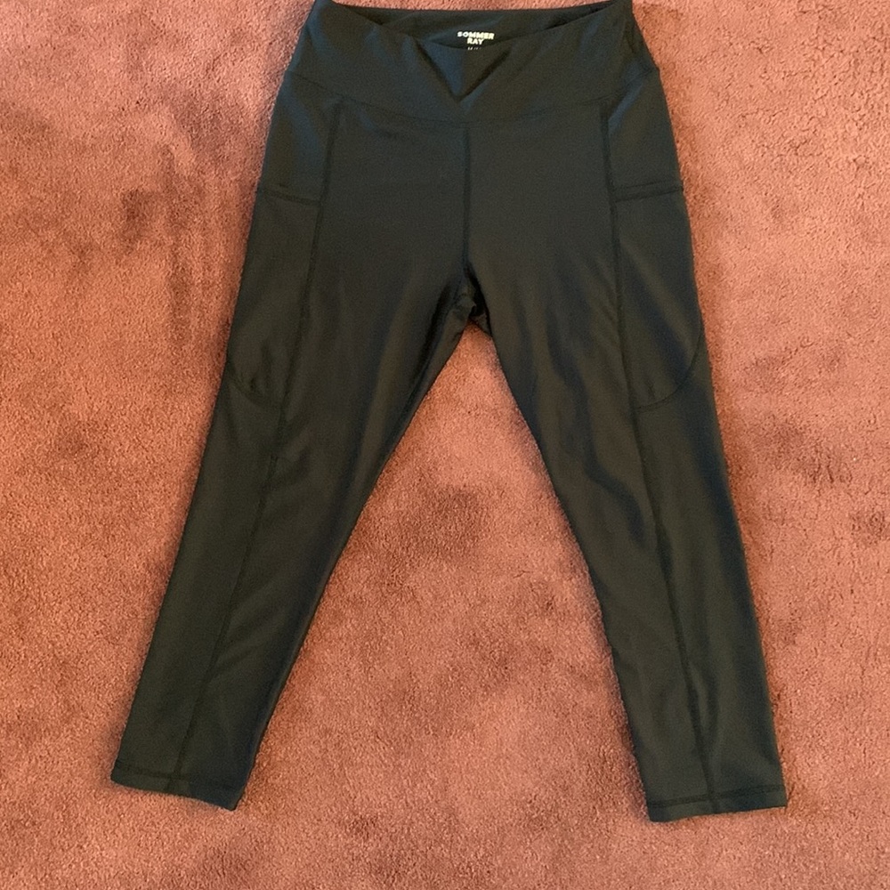 Sommer Ray leggings